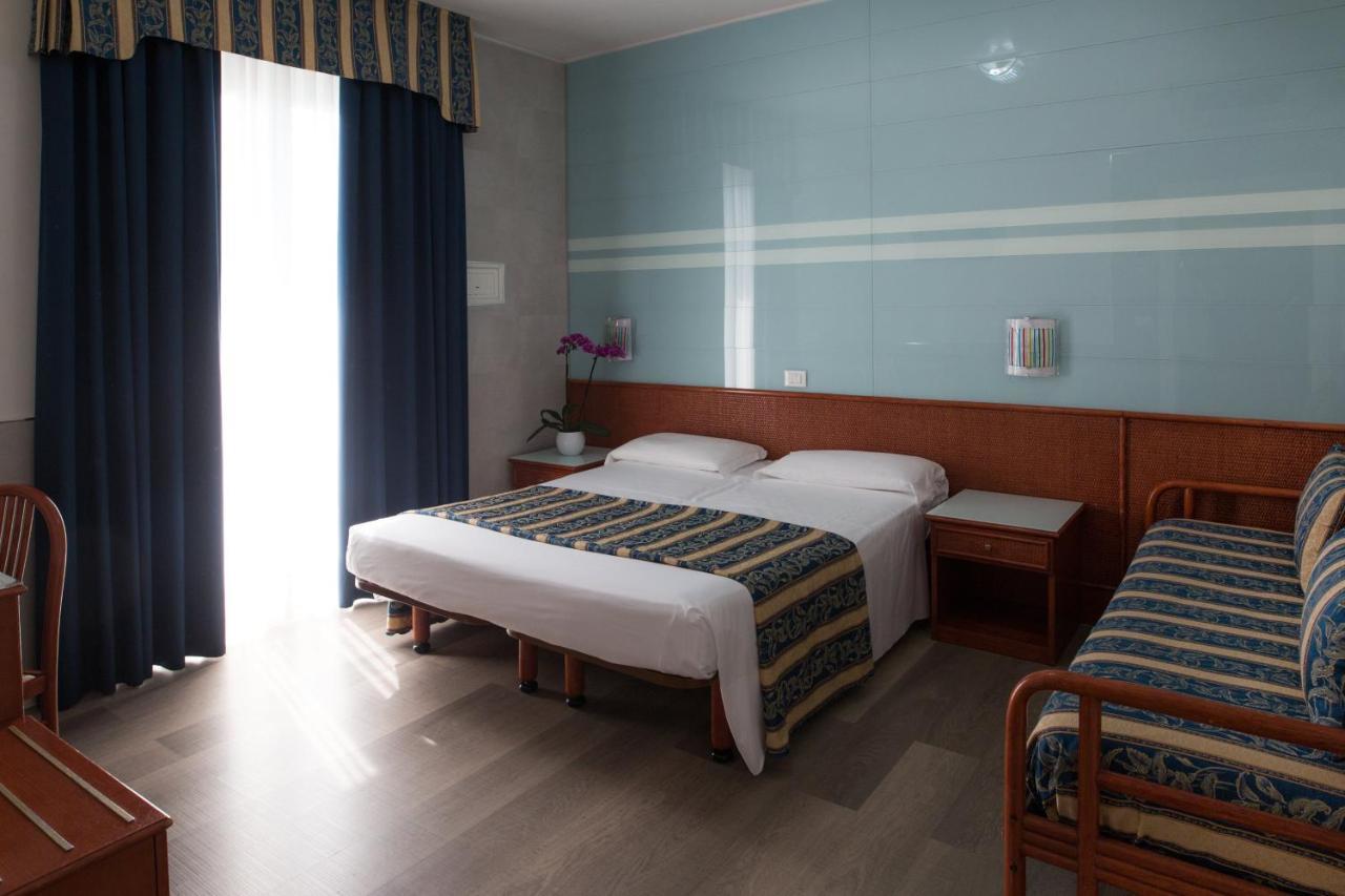 Hotel Colombo Lido di Jesolo Luaran gambar